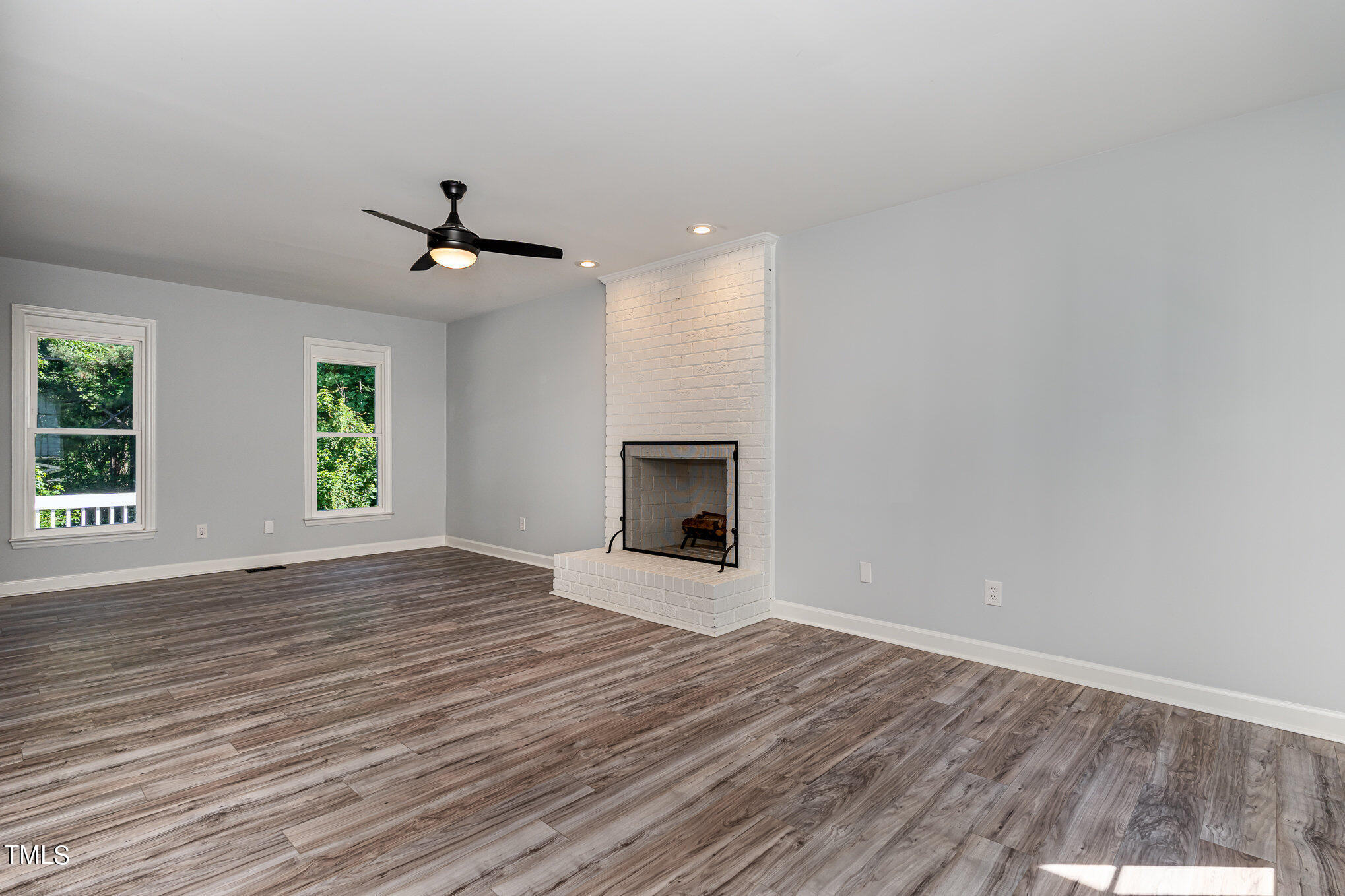 7937 Mandrel Way Raleigh, NC 27616 - Photo 3 of 15 Living Room