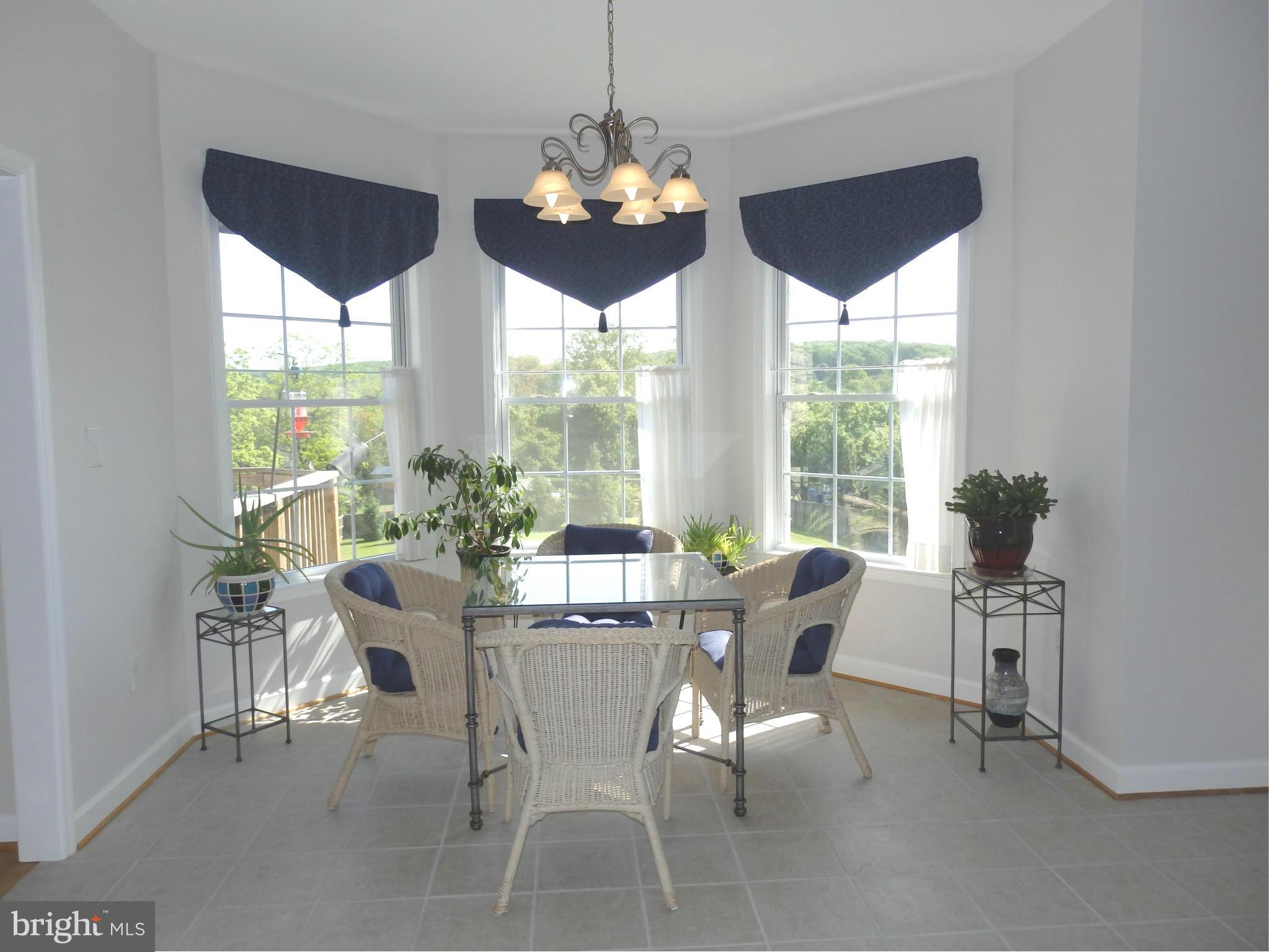 10000 Kelly Road Walkersville, MD 21793 - Photo 11 of 30 Kitchen has bayed table area - what a view!