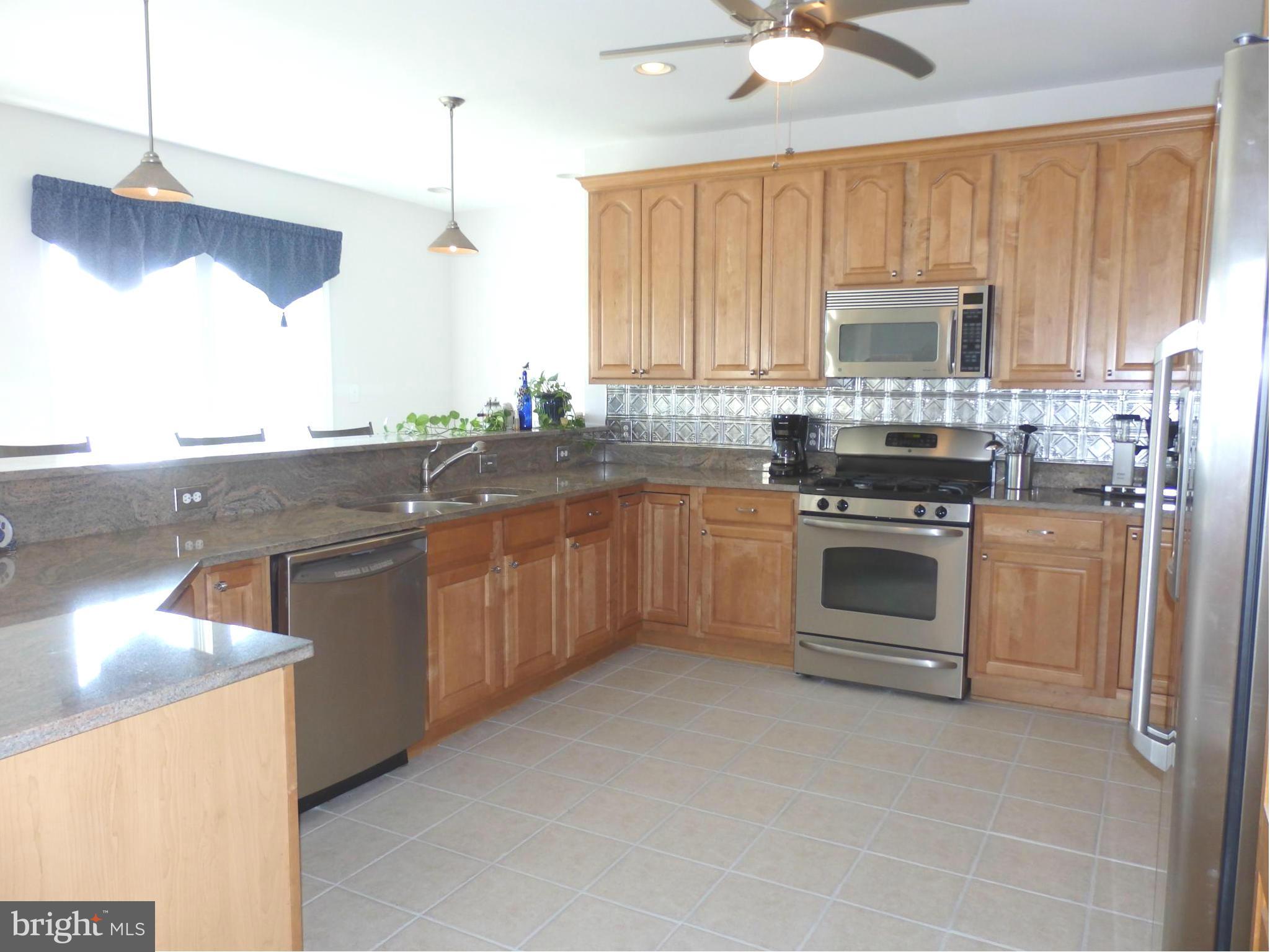 10000 Kelly Road Walkersville, MD 21793 - Photo 6 of 30 Kitchen has ceramic floor and 3 kinds of lighting
