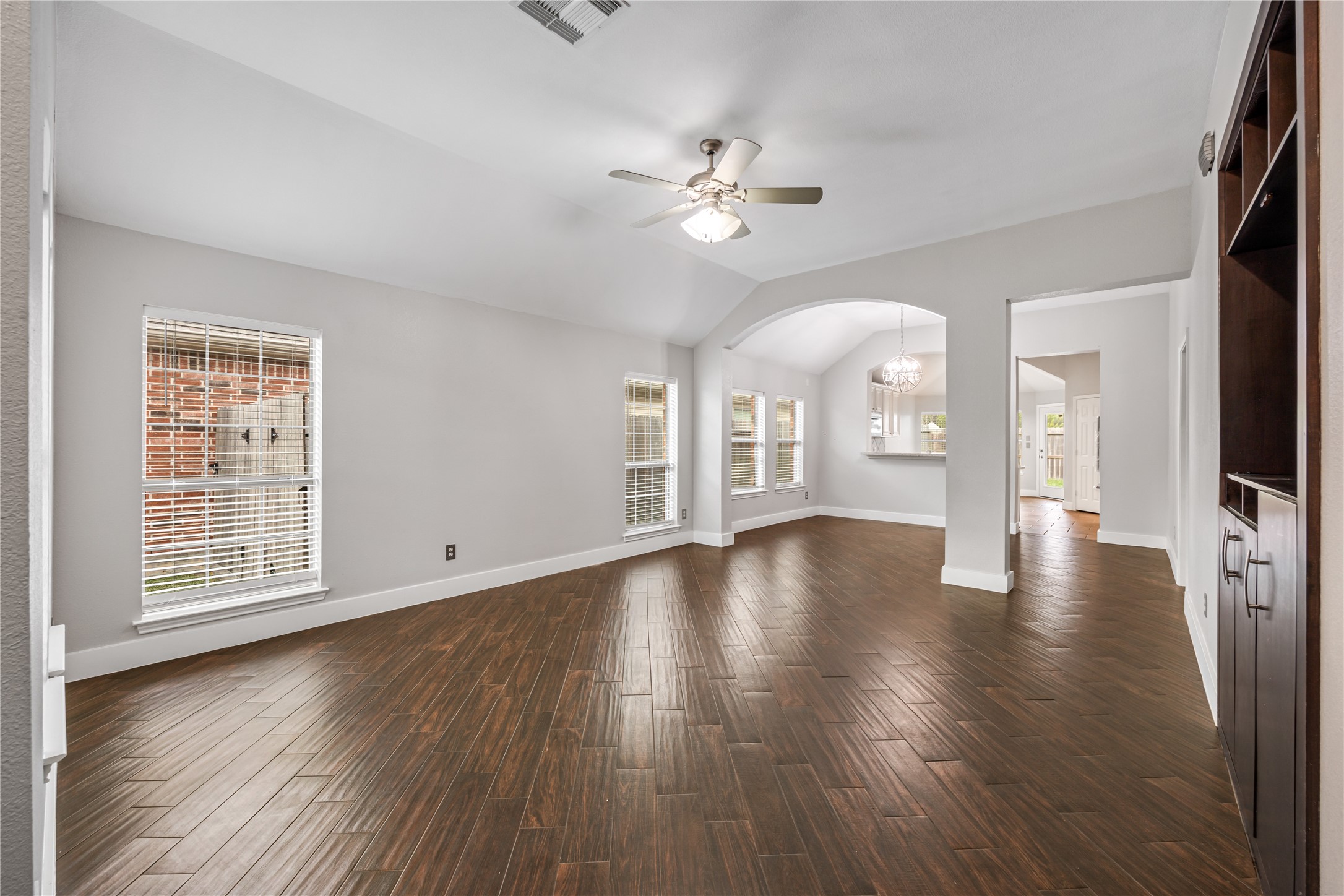 26114 Lillian Springs Spring, TX 77373 - Photo 4 of 28