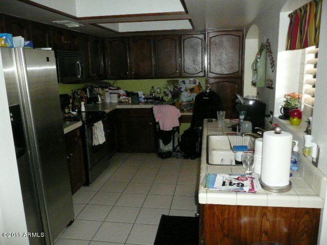 1838 East Ranch Road Tempe, AZ 85284 - Photo 4 of 5 KITCHEN