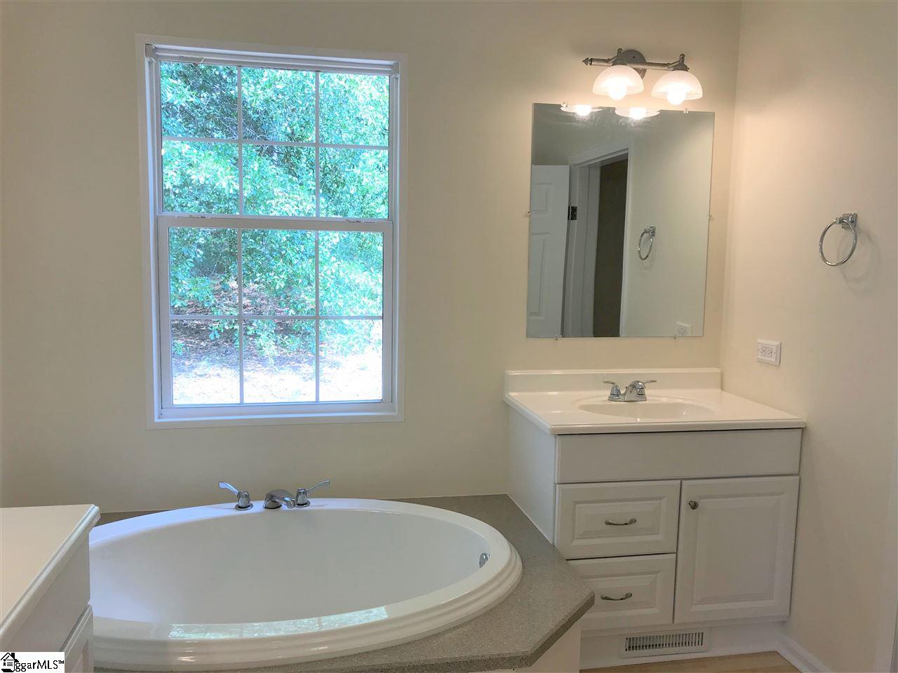 725 Zion Church Road Easley, SC 29642 - Photo 9 of 18 Gallery Image 9