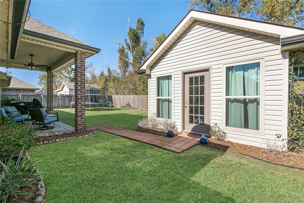 103 Barrett Drive Luling, LA 70070 - Photo 2 of 15