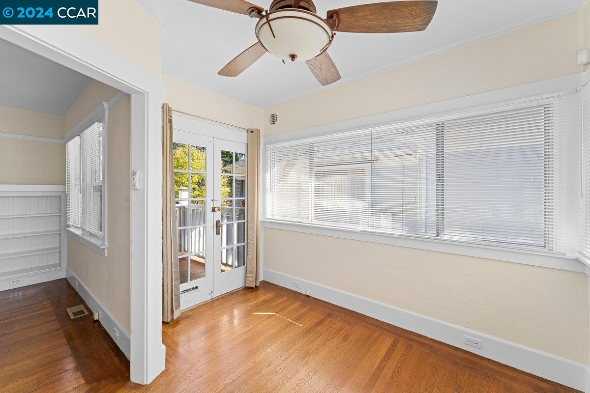 2820 Kelsey Street Berkeley, CA 94705 - Photo 18 of 23 a view of an empty room with a window