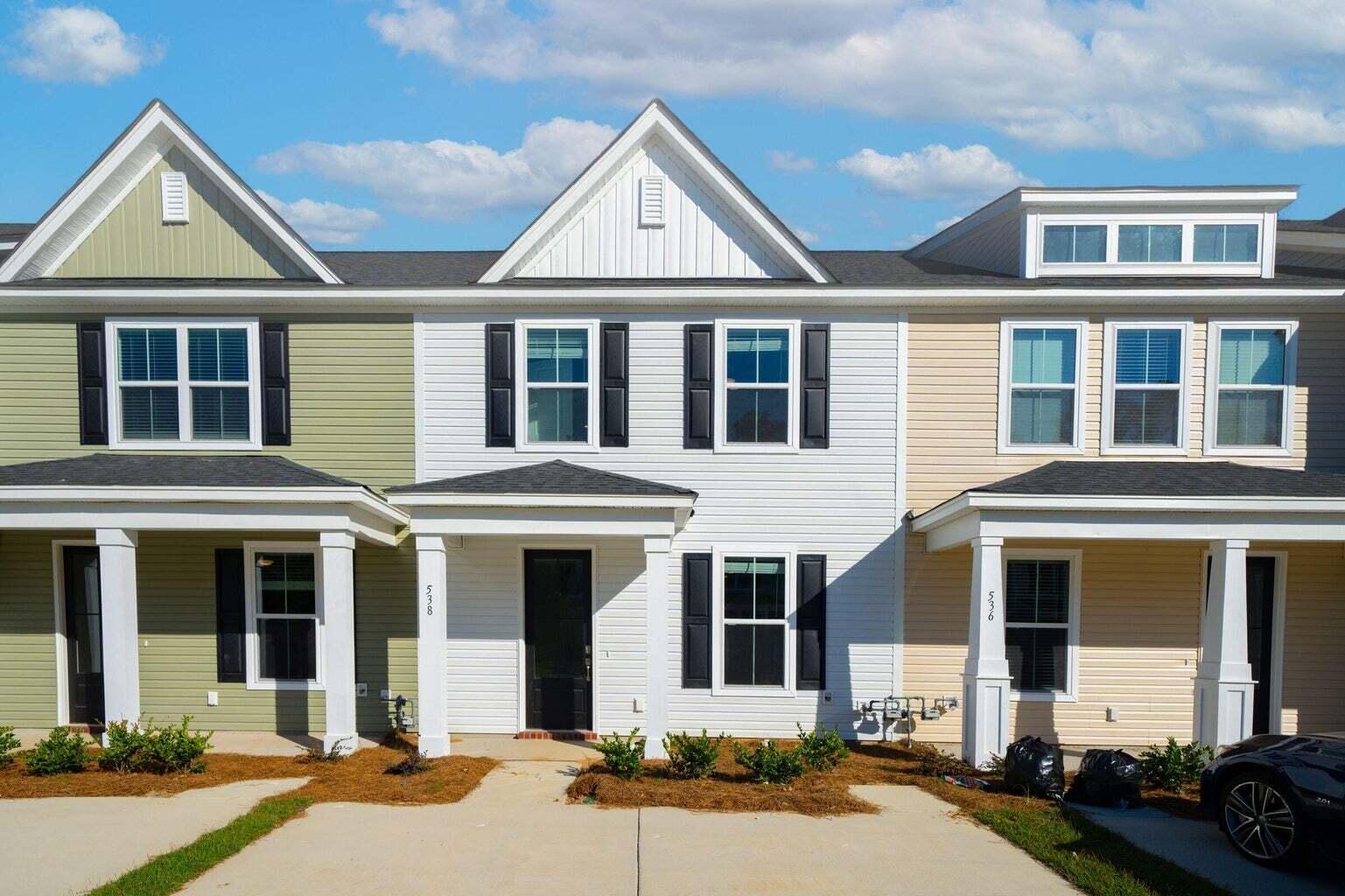 TOWNHOMES FRONT 2