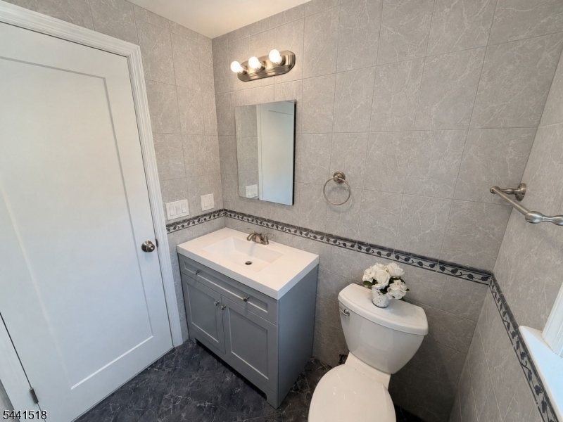 48 Sunnyside Road West Orange, NJ 07052 - Photo 13 of 36