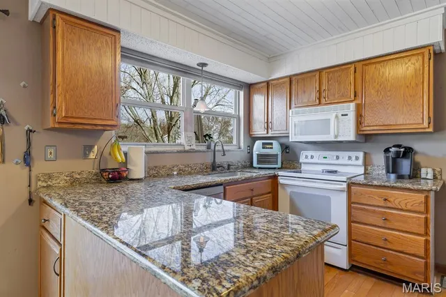 $379,900 | 58 River Boat Drive, St. Peters, MO 63376