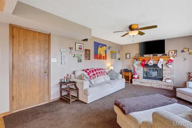 $379,900 | 58 River Boat Drive, St. Peters, MO 63376