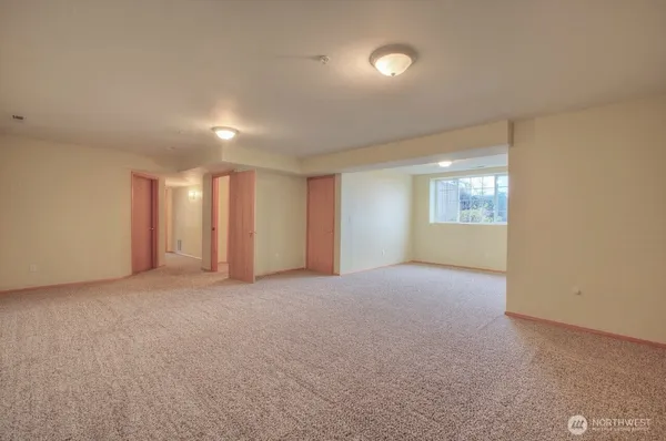 $3,500 | 21426 95th Place South, Kent, WA 98031