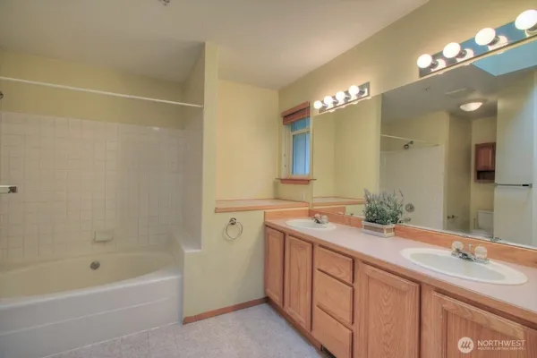 $3,500 | 21426 95th Place South, Kent, WA 98031