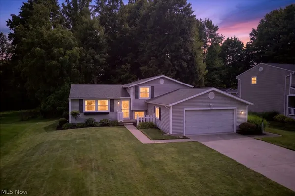 $335,000 | 1664 Tinkers View Drive, Twinsburg, OH 44087
