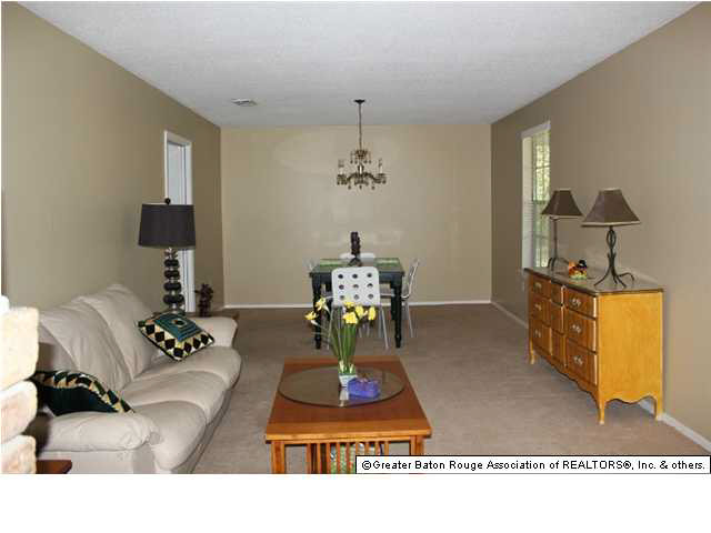552 Bancroft Way Baton Rouge, LA 70808 - Photo 6 of 13 Gallery Image 6