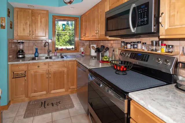 $419,900 | 803 Lake Shore Road, Madawaska, ME 04773