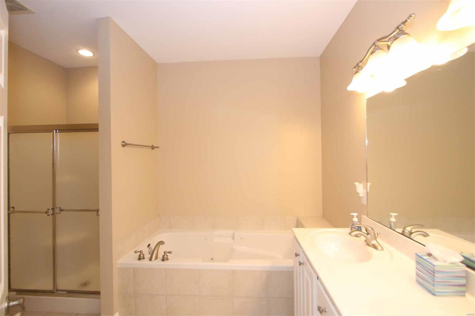 113 Summit Ridge Maryville, IL 62062 - Photo 12 of 32 Gallery Image 12