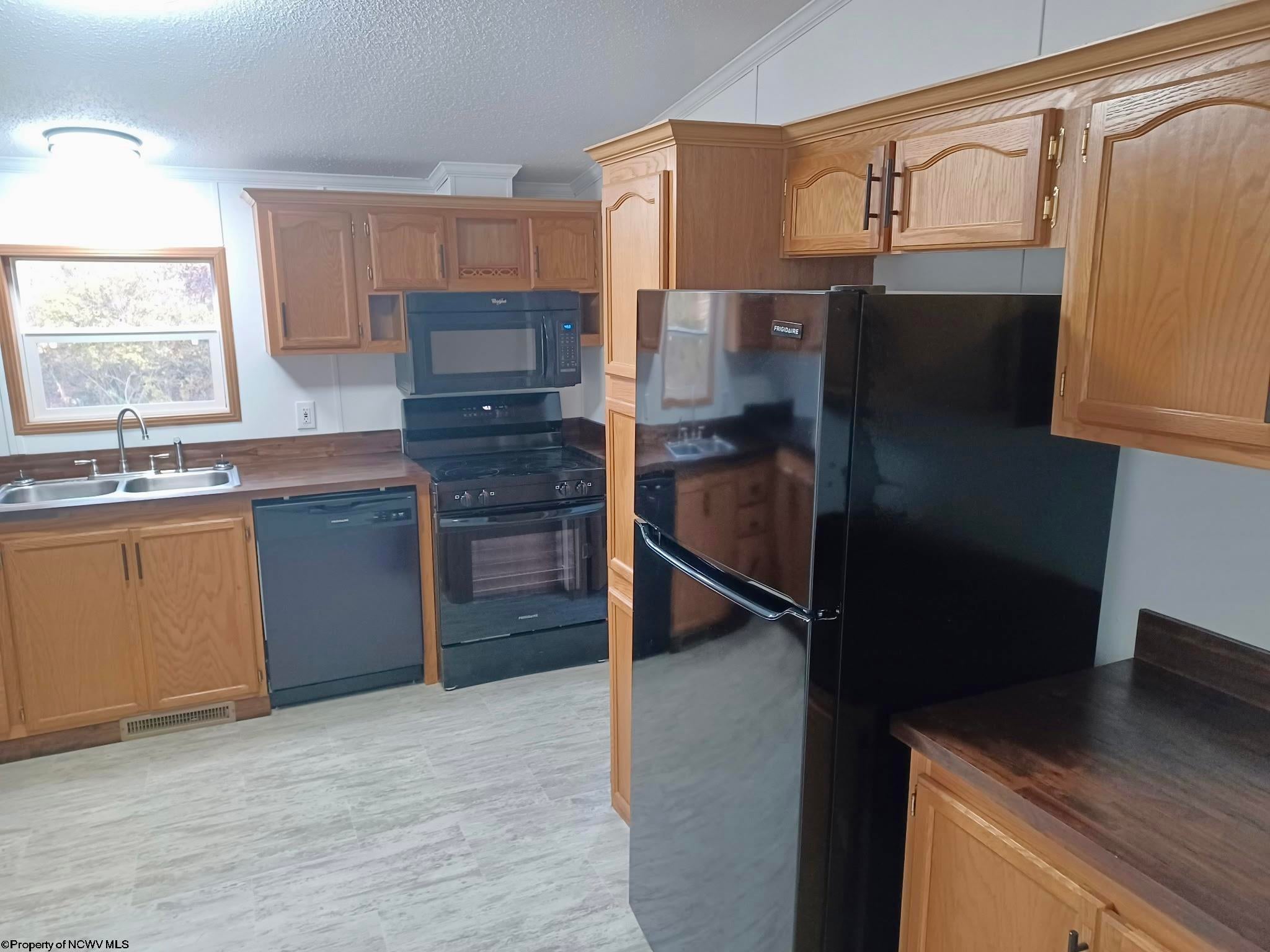215 Pattys Road Beverly, WV 26253 - Photo 10 of 12 Gallery Image 10