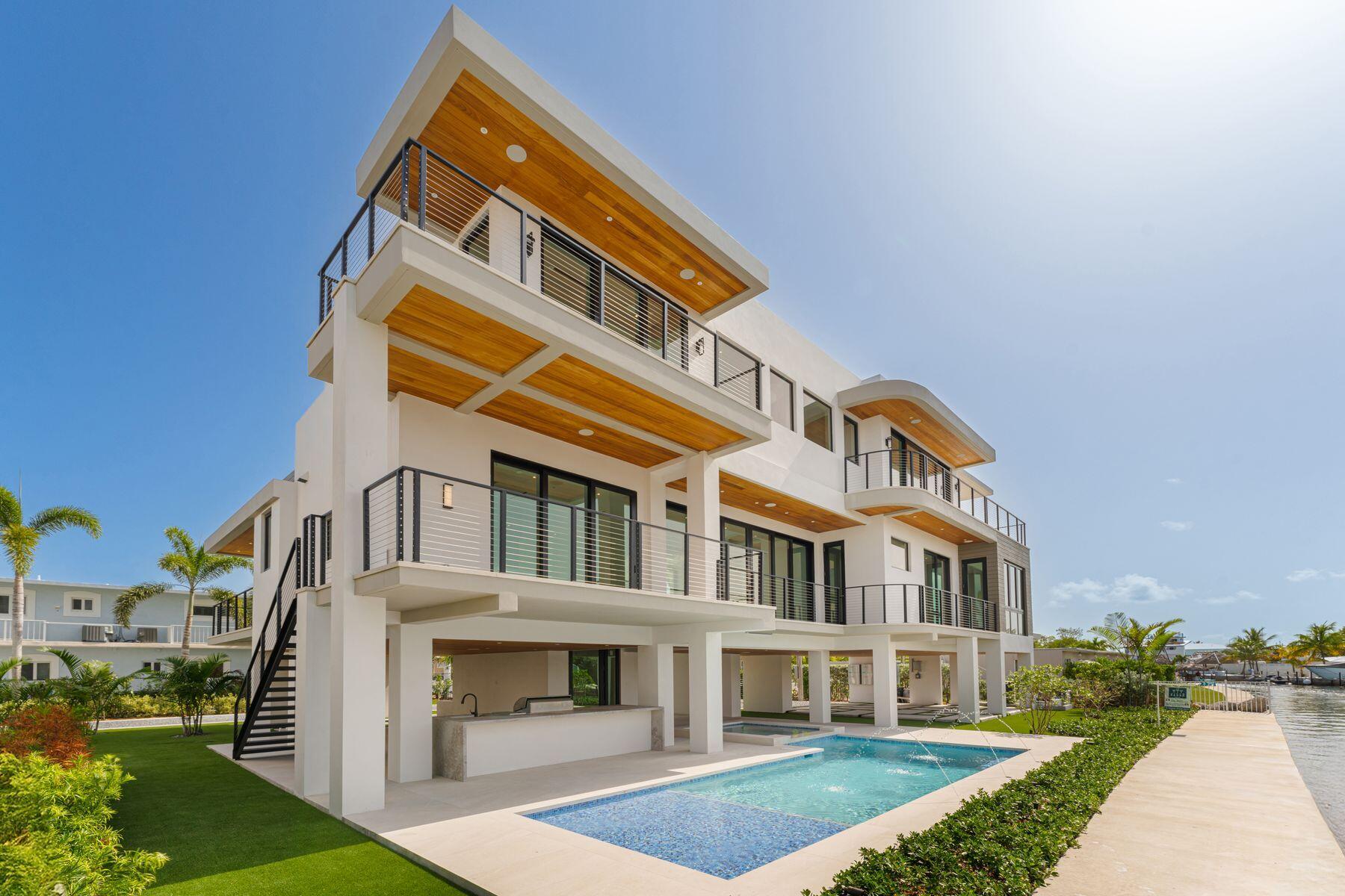 301 Buttonwood Circle, Unit A Key Largo, FL 33037 - Photo 1 of 40 mls_301 Buttonwood Cir_1oakstudios_105