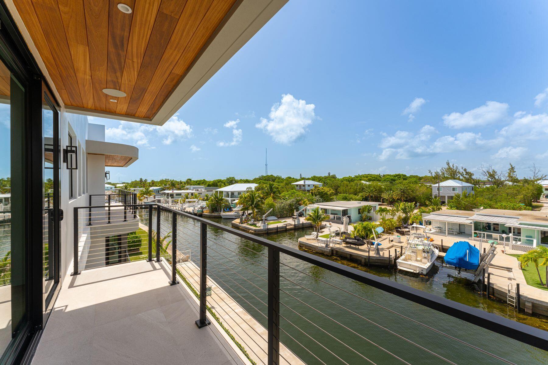 301 Buttonwood Circle, Unit A Key Largo, FL 33037 - Photo 12 of 40 mls_301 Buttonwood Cir_1oakstudios_077