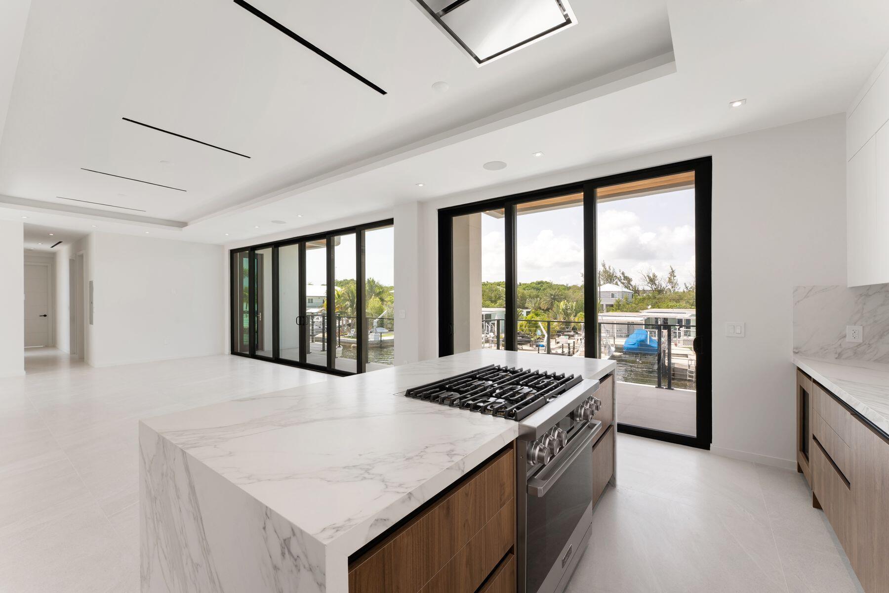 301 Buttonwood Circle, Unit A Key Largo, FL 33037 - Photo 16 of 40 mls_301 Buttonwood Cir_1oakstudios_061