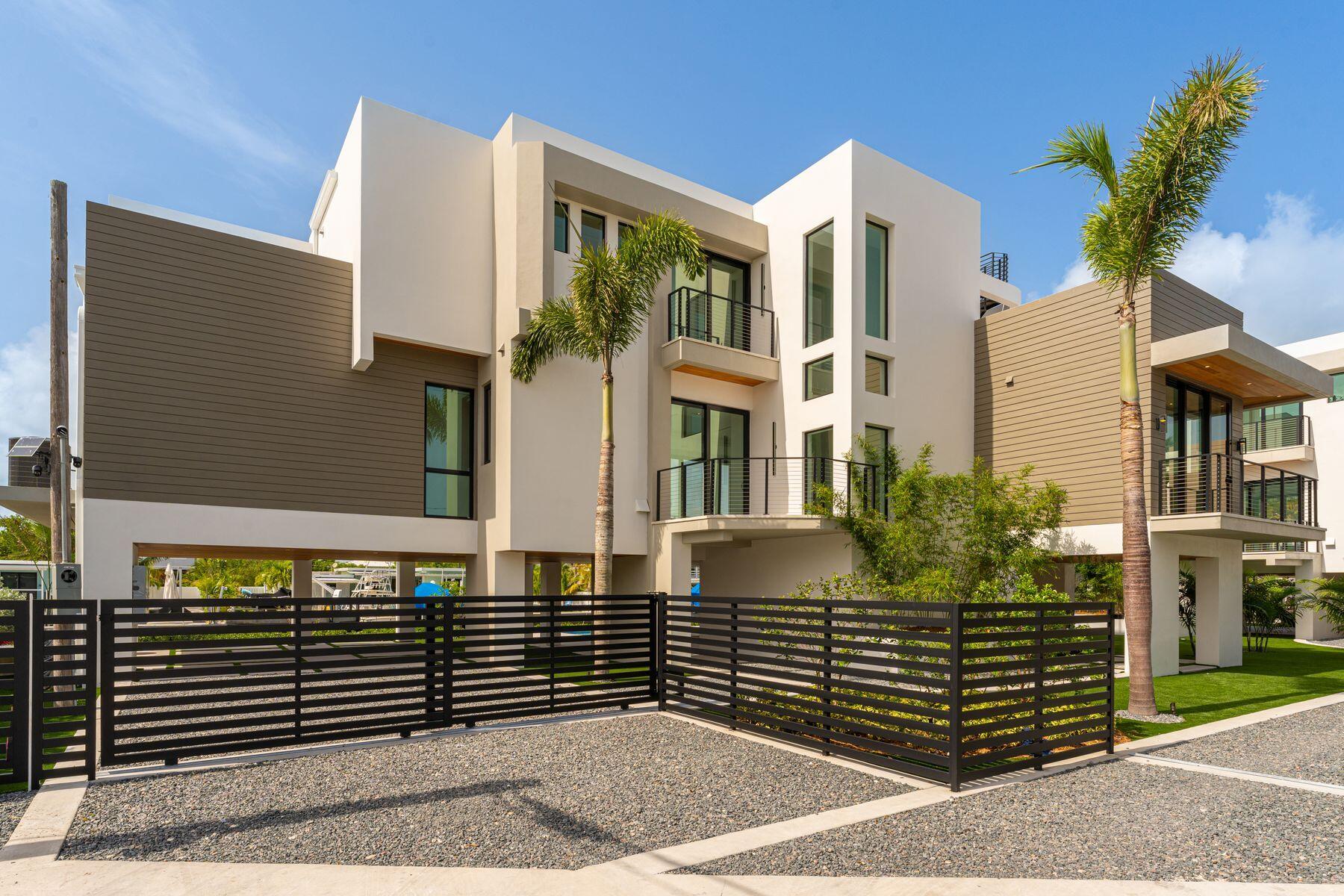 301 Buttonwood Circle, Unit A Key Largo, FL 33037 - Photo 2 of 40 301 Buttonwood Cir_1oakstudios_001