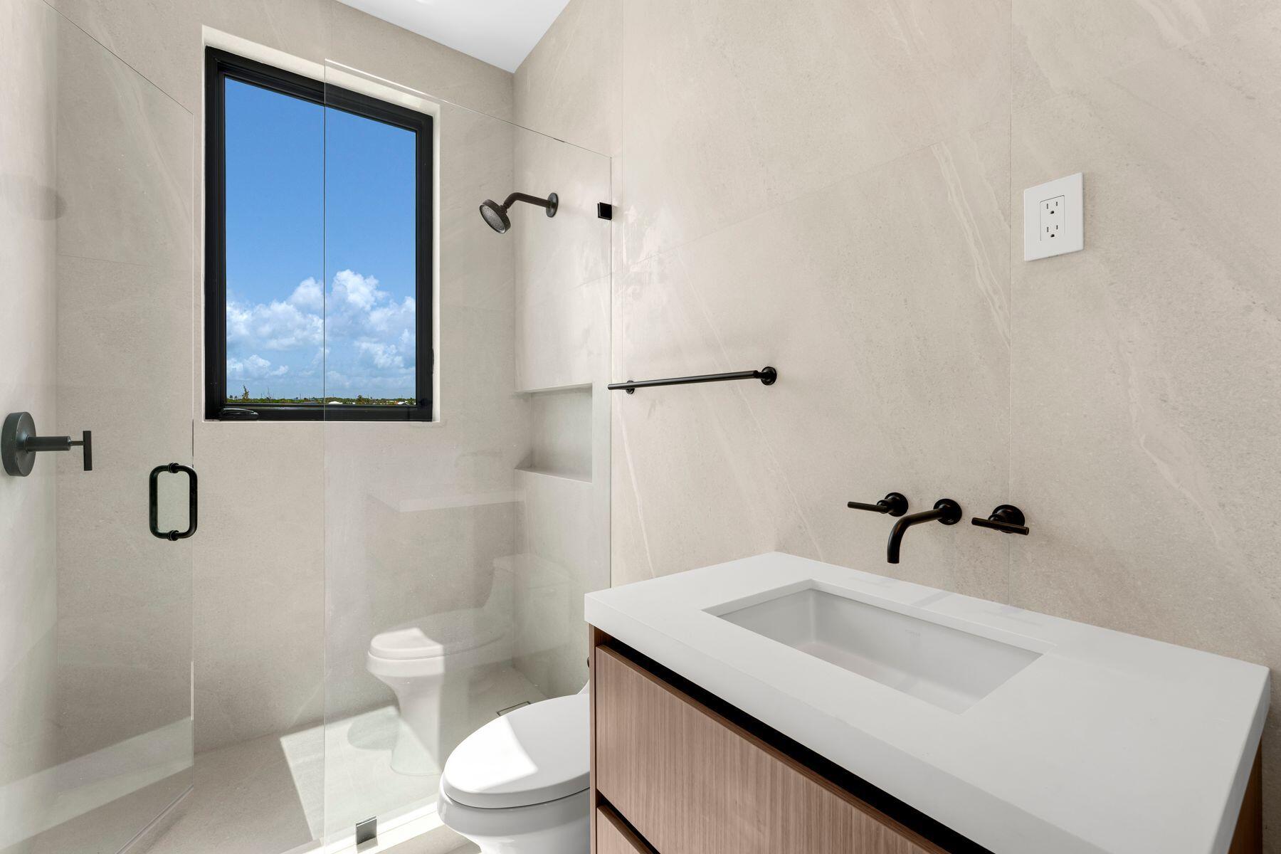 301 Buttonwood Circle, Unit A Key Largo, FL 33037 - Photo 23 of 40 mls_301 Buttonwood Cir_1oakstudios_066