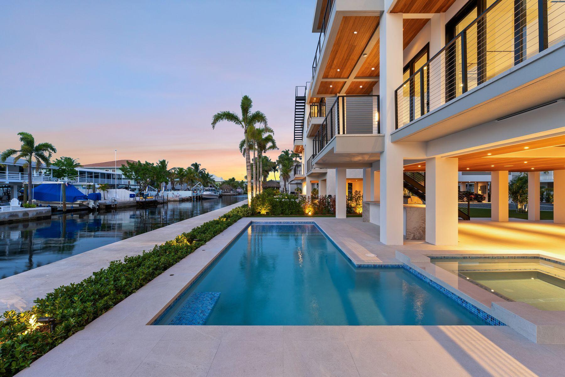 301 Buttonwood Circle, Unit A Key Largo, FL 33037 - Photo 28 of 40 301 Buttonwood Cir_1oakstudios_10