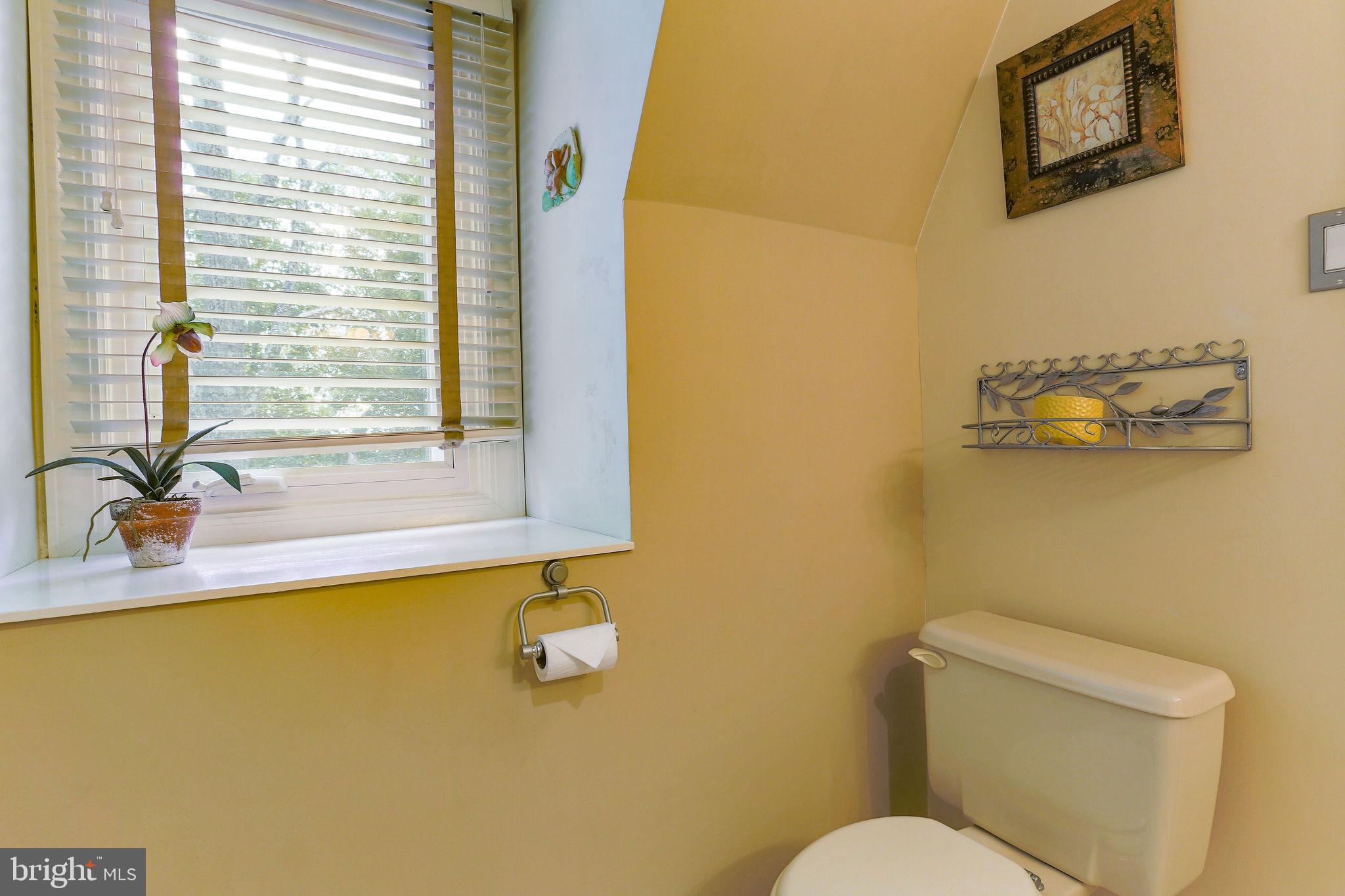4904 Ridge Crest Court Frederick, MD 21702 - Photo 34 of 53 Second Full Bath on Bedroom Level (Bedroom 4)