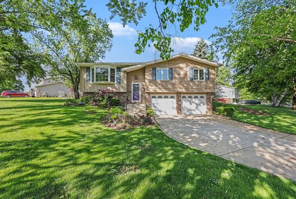 $259,800 | 5978 Flamingo Drive, Jackson, MI 49201