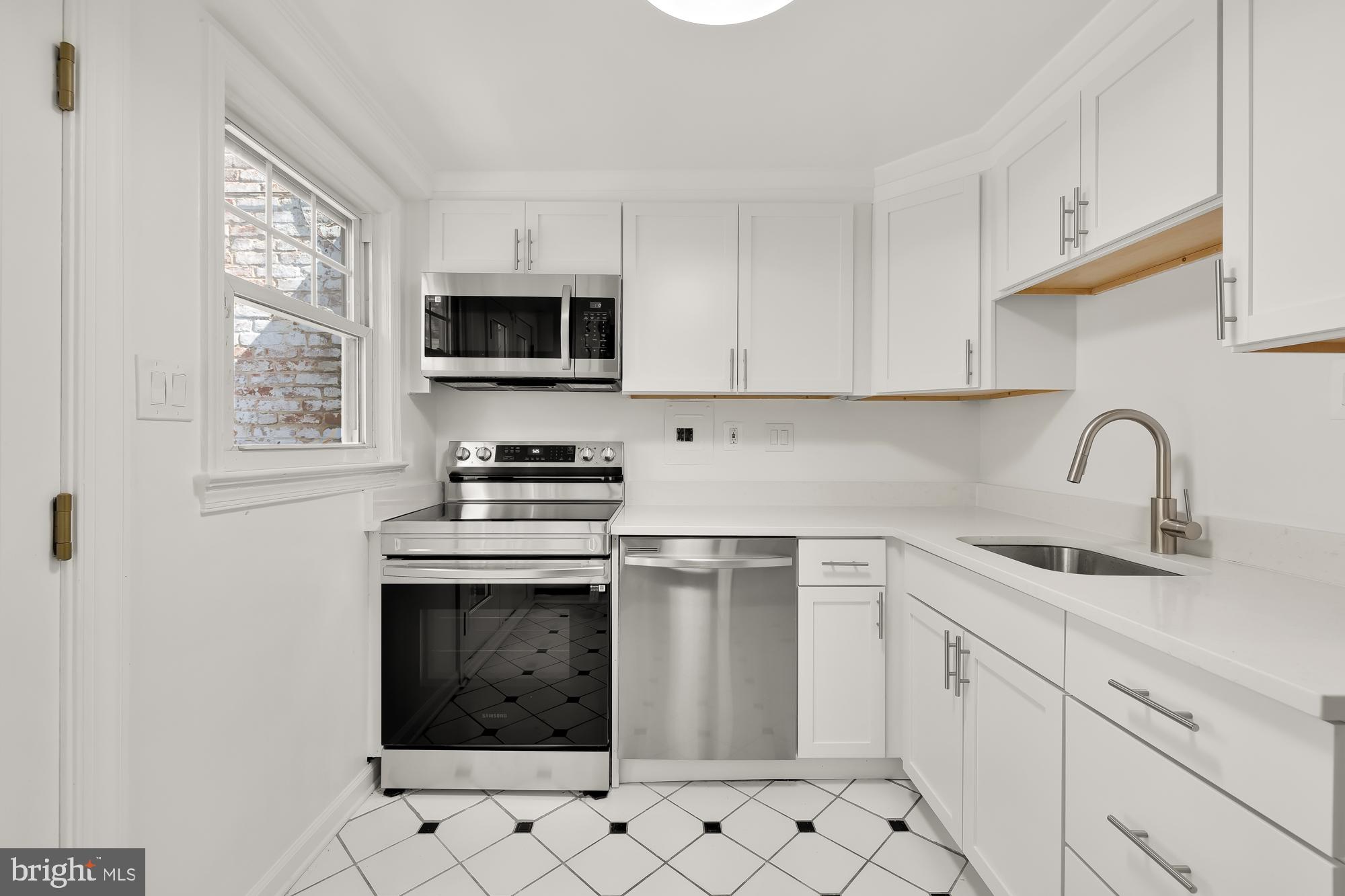 541 4th Street Southeast Washington, DC 20003 - Photo 16 of 33 Gallery Image 16