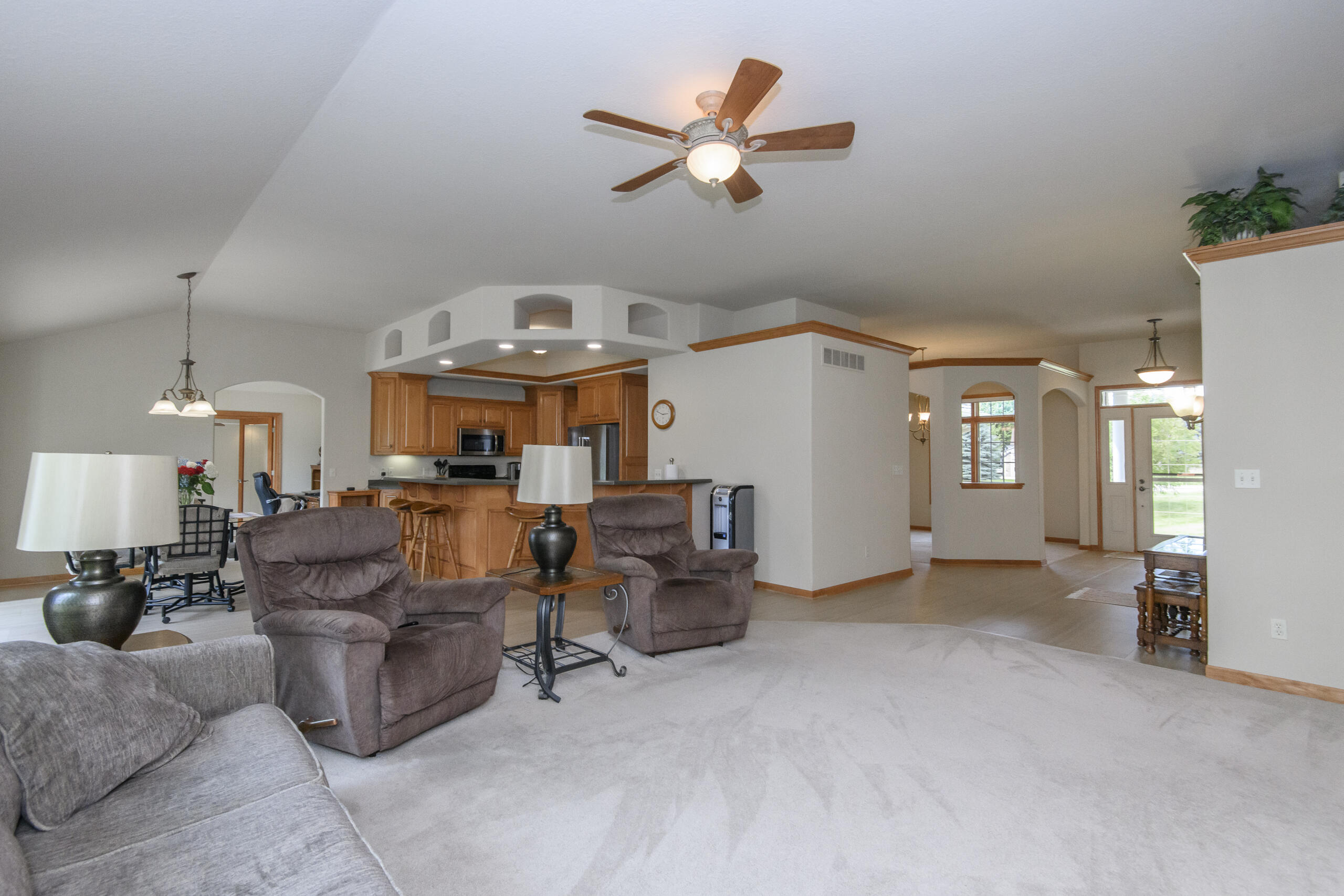N5158 Union Hill Road Concord, WI 53066 - Photo 8 of 61 Living room to kitche