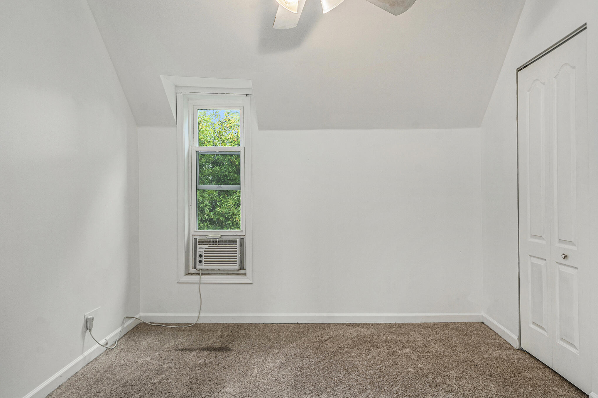 2027 Pray Road Charlotte, MI 48813 - Photo 14 of 21 DSC03537