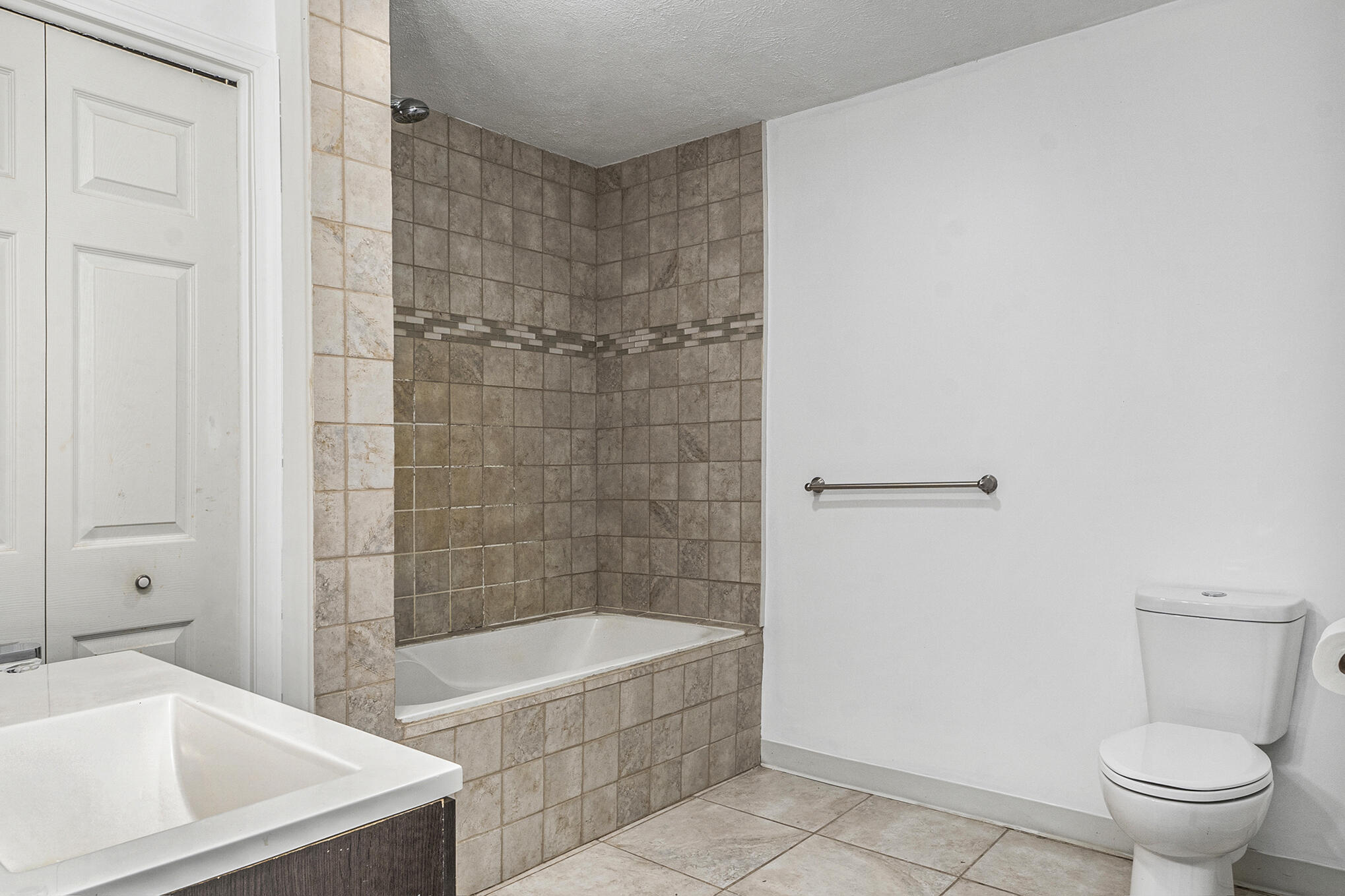 2027 Pray Road Charlotte, MI 48813 - Photo 15 of 21 DSC03521