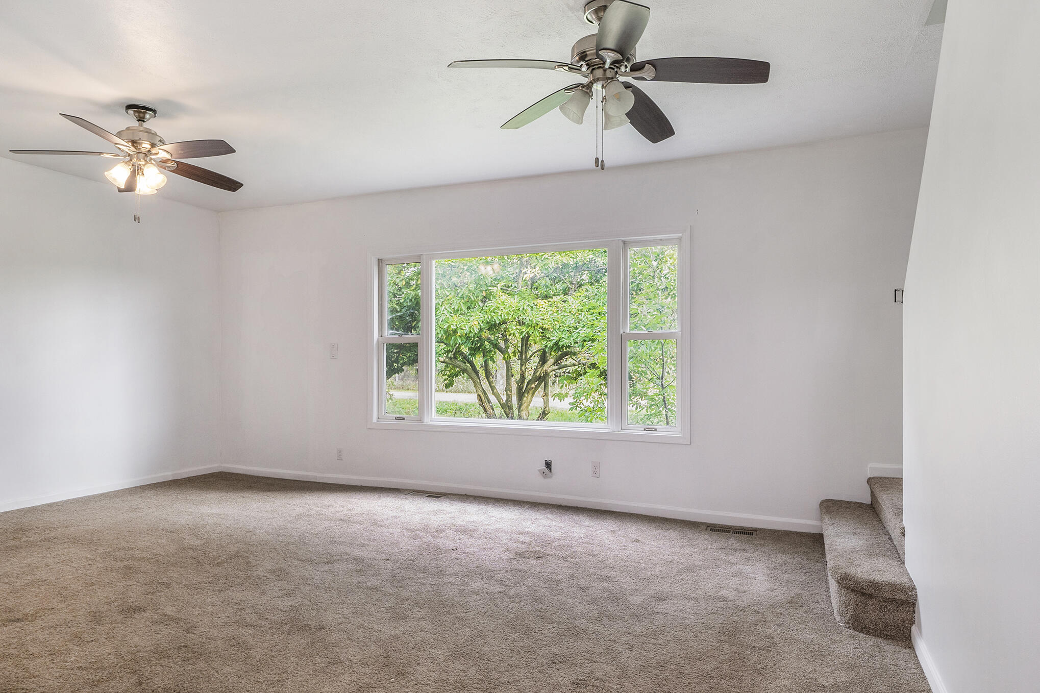 2027 Pray Road Charlotte, MI 48813 - Photo 3 of 21 DSC03512