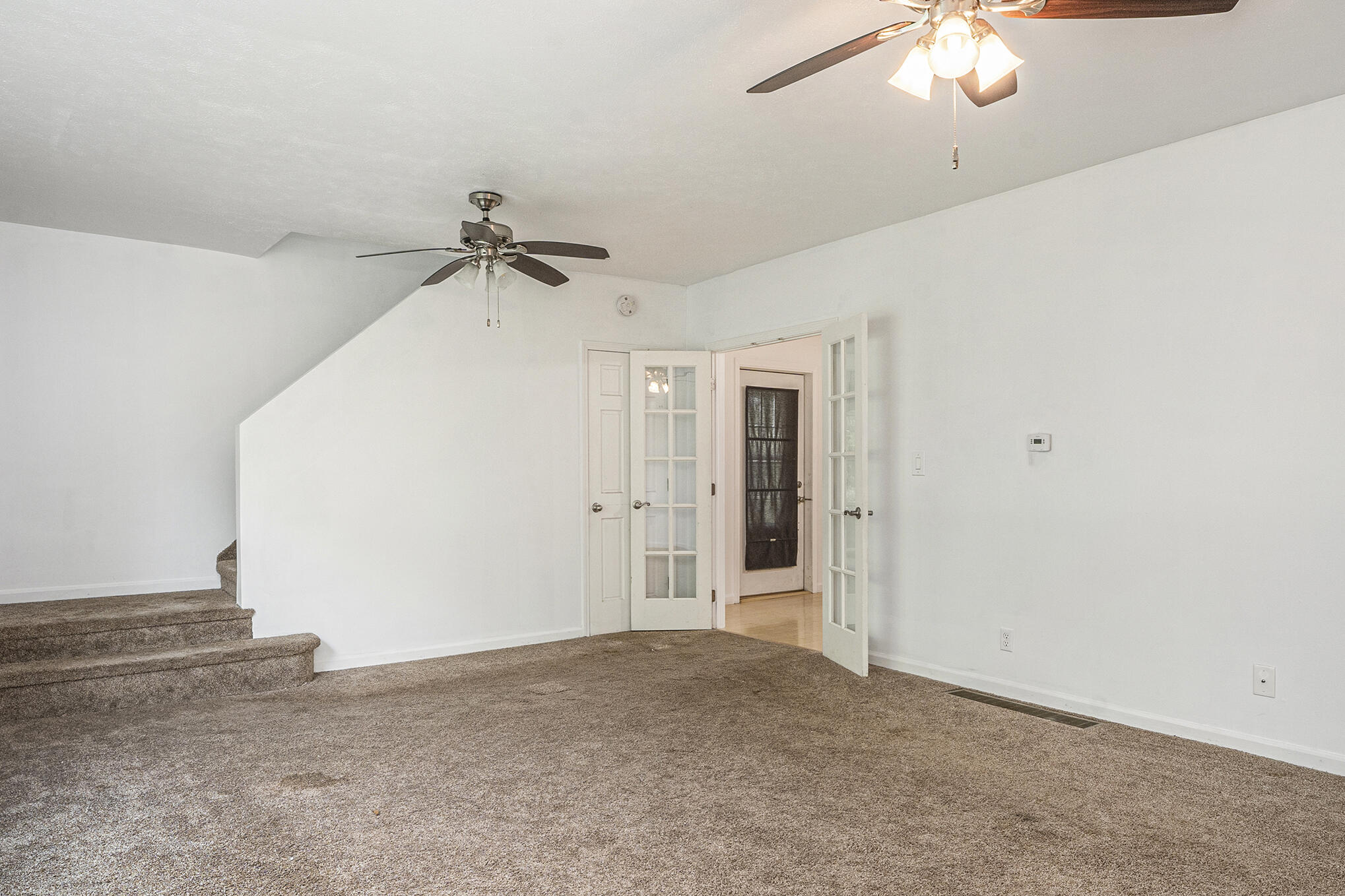 2027 Pray Road Charlotte, MI 48813 - Photo 4 of 21 DSC03517