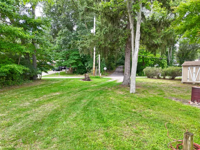 $469,900 | 67023 Lakeshore Drive, Dowagiac, MI 49047