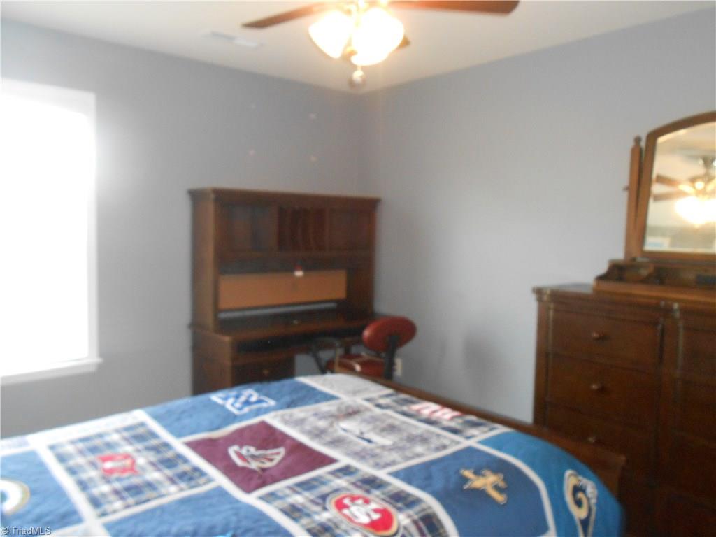 11403 Rhodora Road Charlotte, NC 28227 - Photo 12 of 16 Gallery Image 12