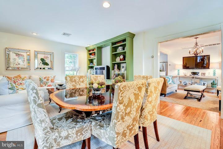 8316 Fort Hunt Road Alexandria, VA 22308 - Photo 3 of 30 Dining Room