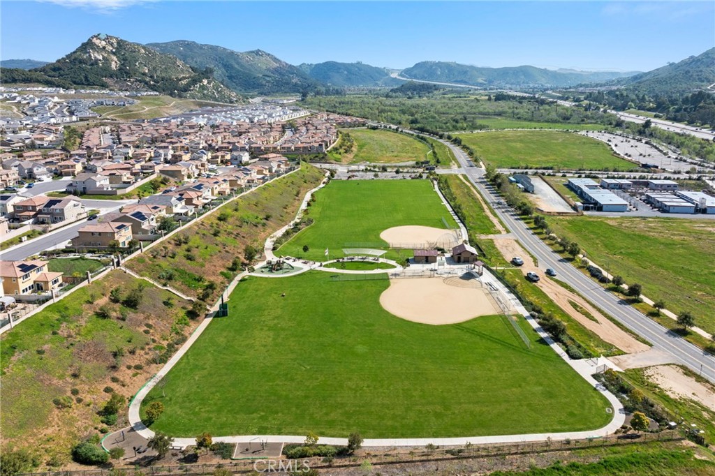 259 Spotted Saddle Way Fallbrook, CA 92028 - Photo 43 of 43 a view of a city with a lake