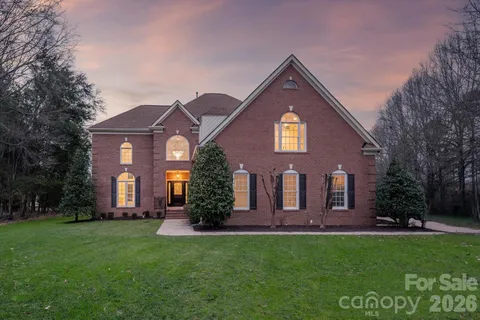 $1,150,000 | 9200 Rock Water Court, Waxhaw, NC 28173