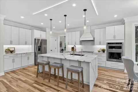 $1,150,000 | 9200 Rock Water Court, Waxhaw, NC 28173