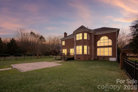 $1,150,000 | 9200 Rock Water Court, Waxhaw, NC 28173