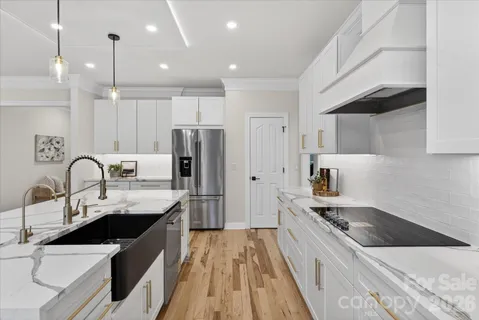 $1,150,000 | 9200 Rock Water Court, Waxhaw, NC 28173