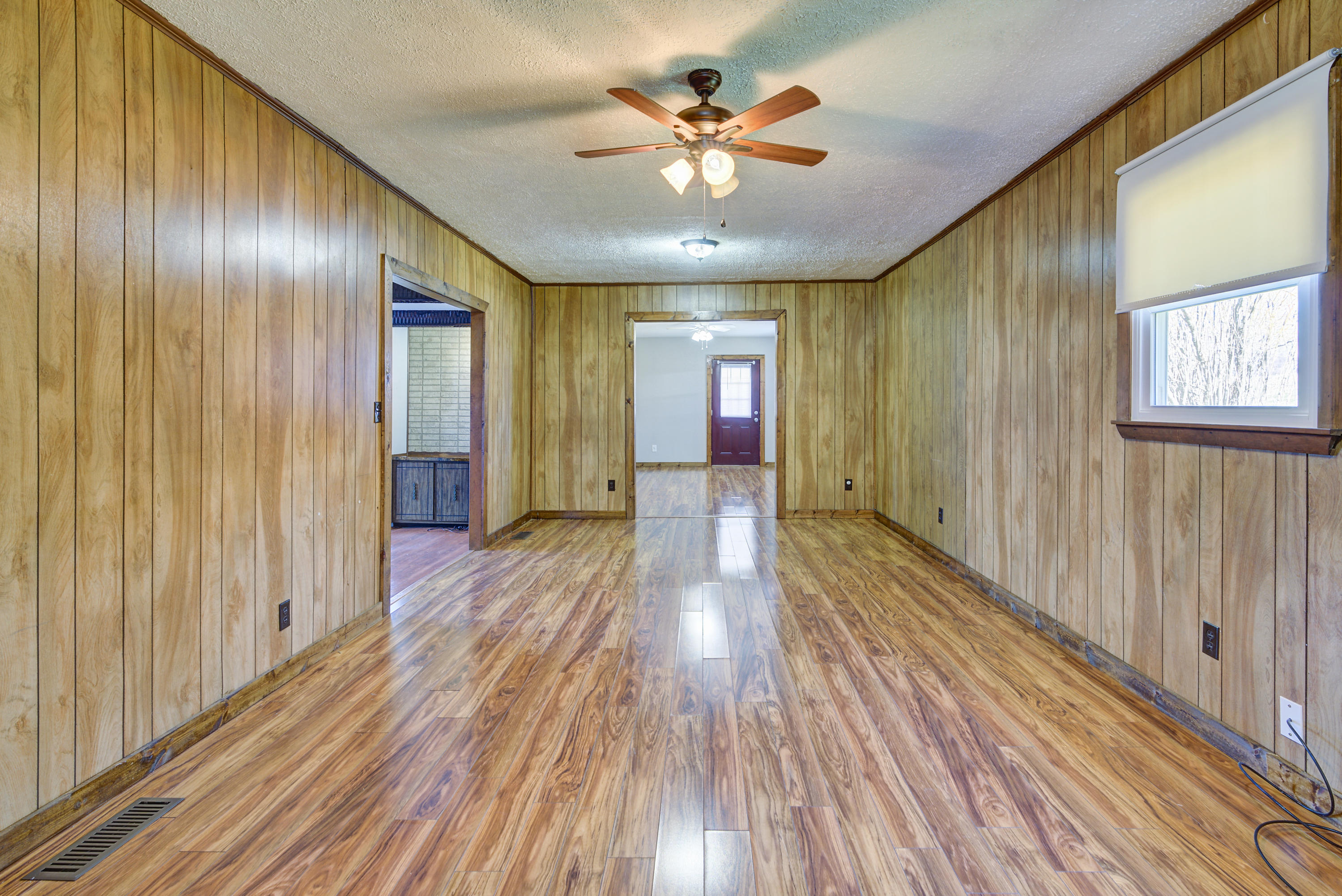 678 V I Ranch Road Bristol, TN 37620 - Photo 17 of 38 a9535f2f-1008-4b14-b755-ce5fe091c39c