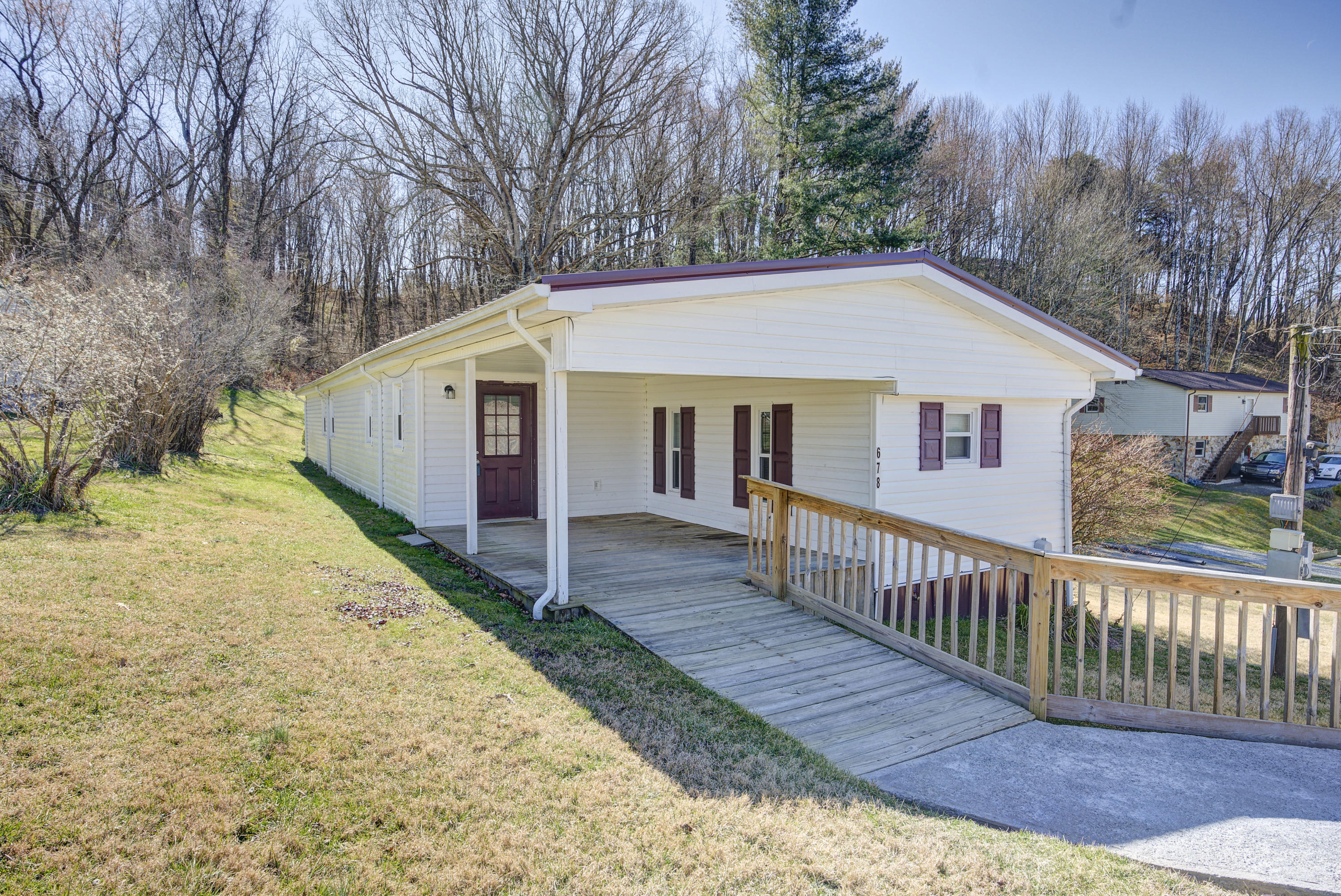678 V I Ranch Road Bristol, TN 37620 - Photo 24 of 38 6365c7a1-4cb4-4a14-a3b8-52153d4ae091