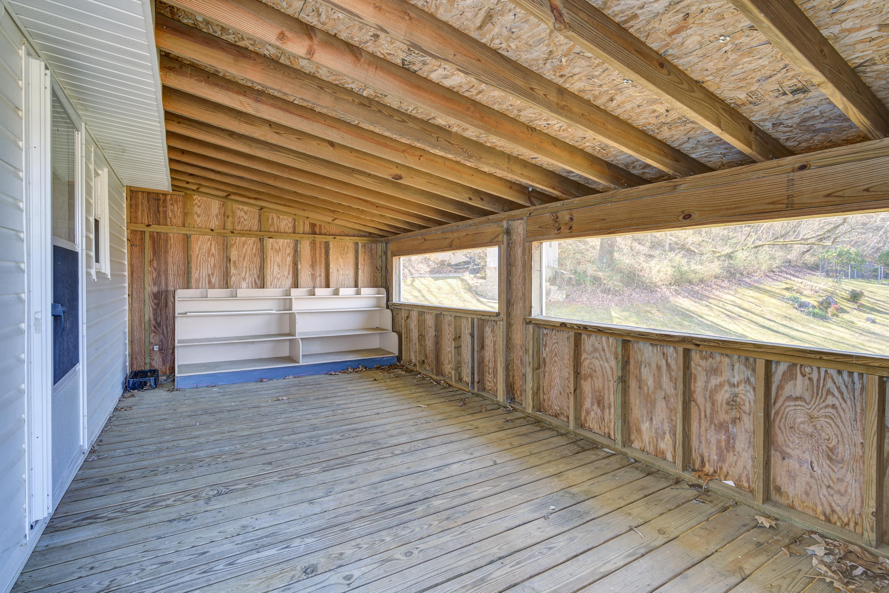 678 V I Ranch Road Bristol, TN 37620 - Photo 36 of 38 ebe6862d-9e1b-47db-8b4d-f905c285f5be