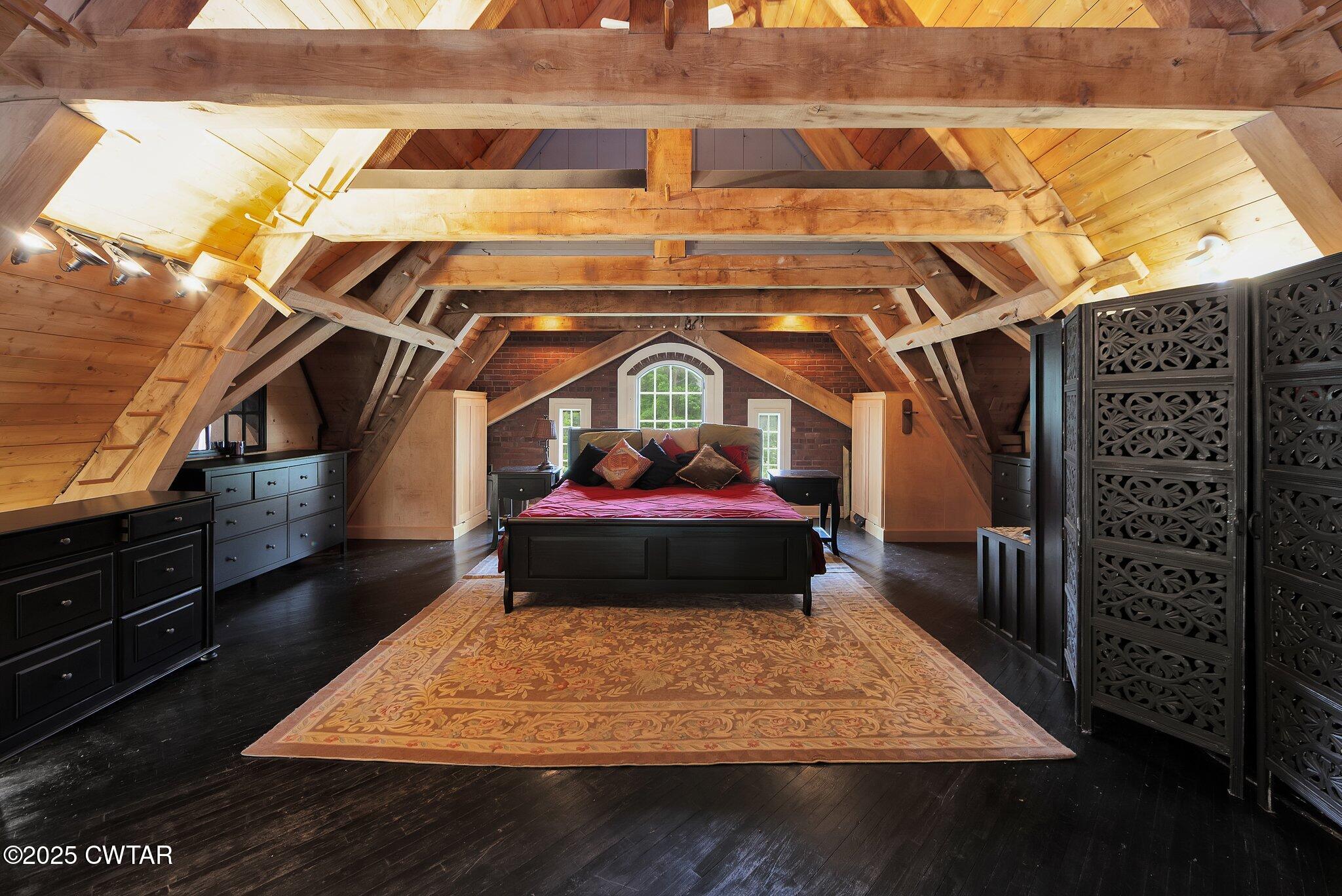 1620 Dry Creek Road Pinson, TN 38366 - Photo 19 of 51 a view of entryway