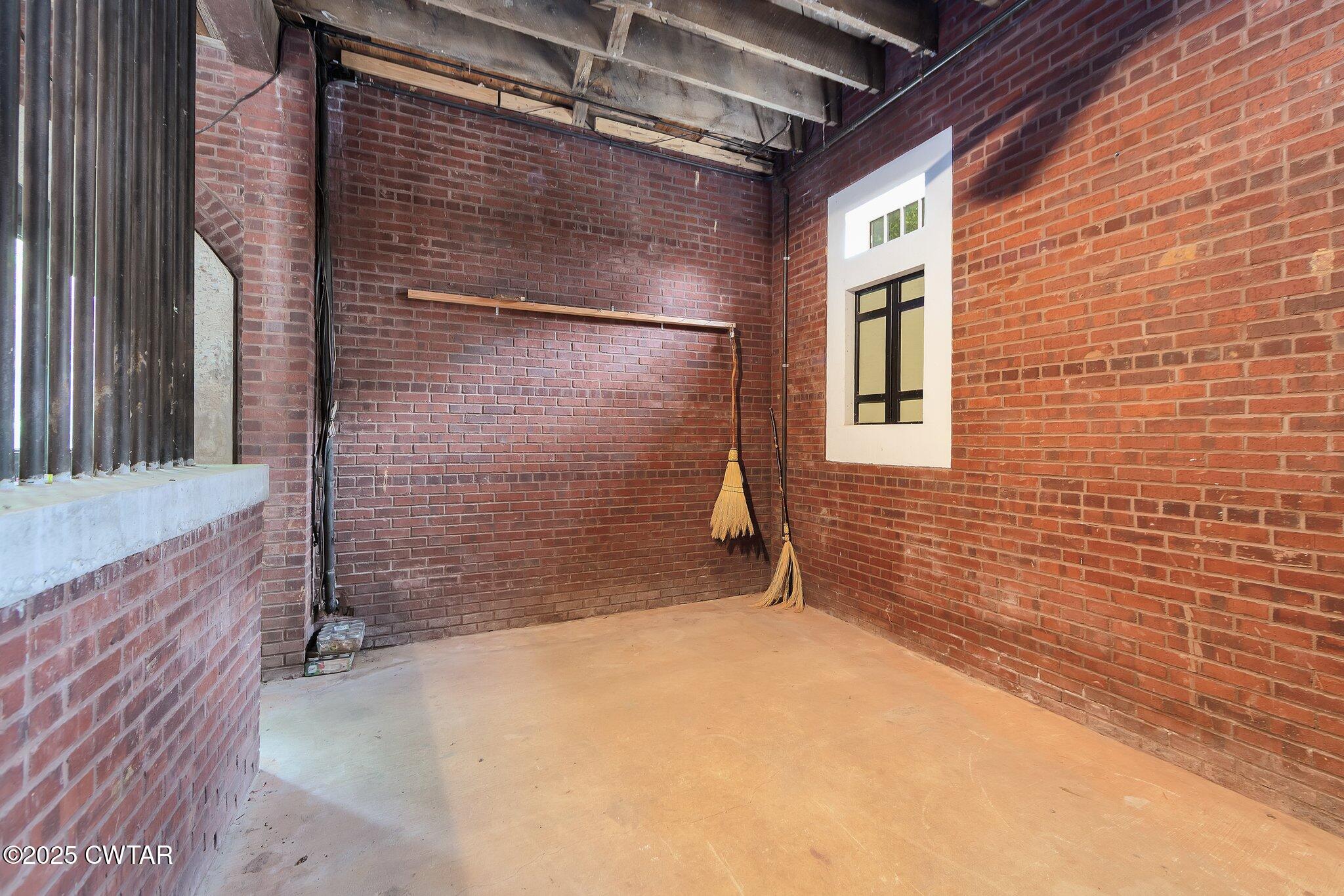 1620 Dry Creek Road Pinson, TN 38366 - Photo 29 of 51 a bathroom with a shower
