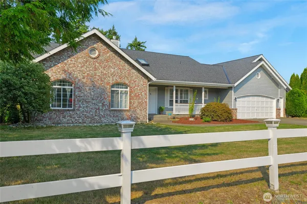 $995,000 | 980 North Marshall Drive, Camano Island, WA 98282