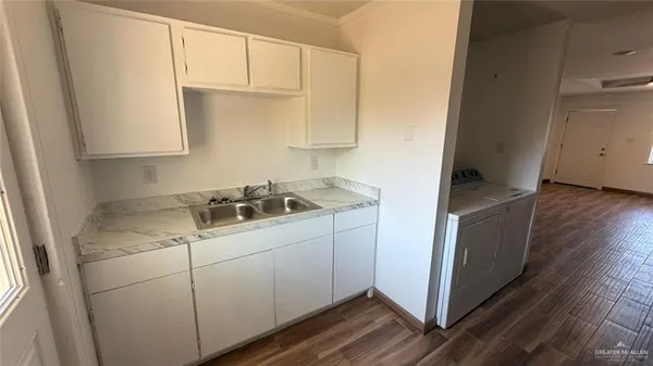 $599 | 2714 West Mile 17 1/2 Road, Unit 14, Edinburg, TX 78541