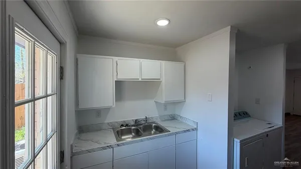 $599 | 2714 West Mile 17 1/2 Road, Unit 14, Edinburg, TX 78541