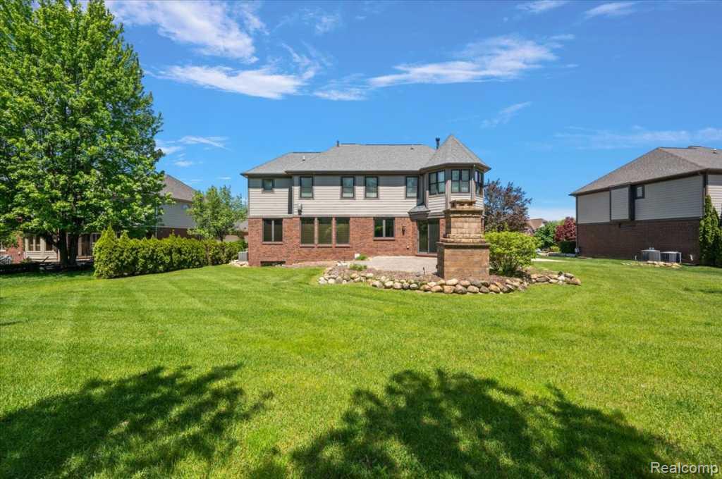 2885 Ambleside Court Rochester, MI 48306 - Photo 9 of 48